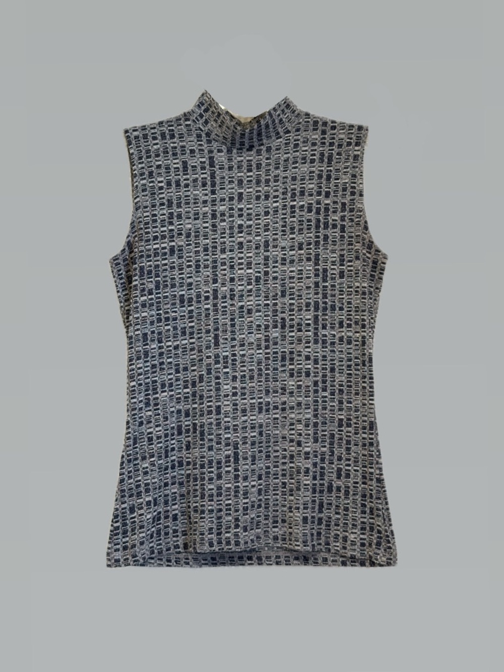 Sleeveless Mock Neck Knit Top in Navy and White
